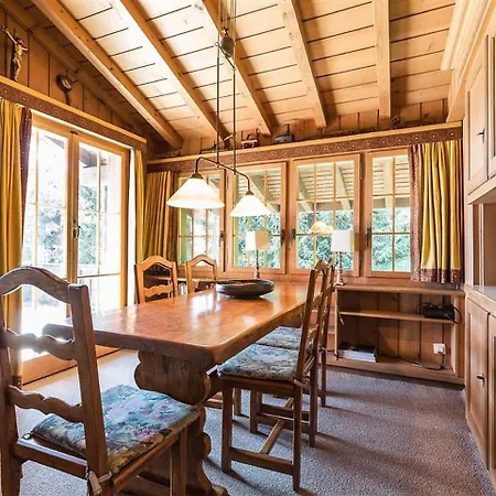 Gloggehus, Chalet Saanen